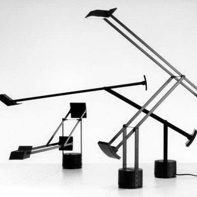 Namizna svetilka Tizio