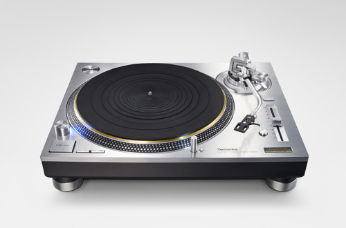 Legendarni gramofona Technics SL-1200 1455885571000