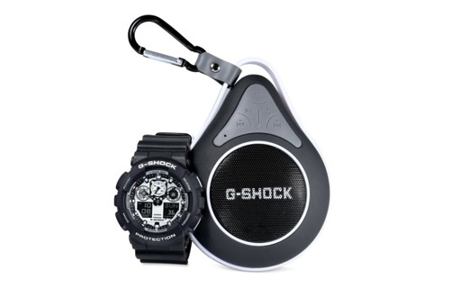 G-Shock GA100BW-1ABT duo ročne ure in Bluetooth prenosnega zvočnika