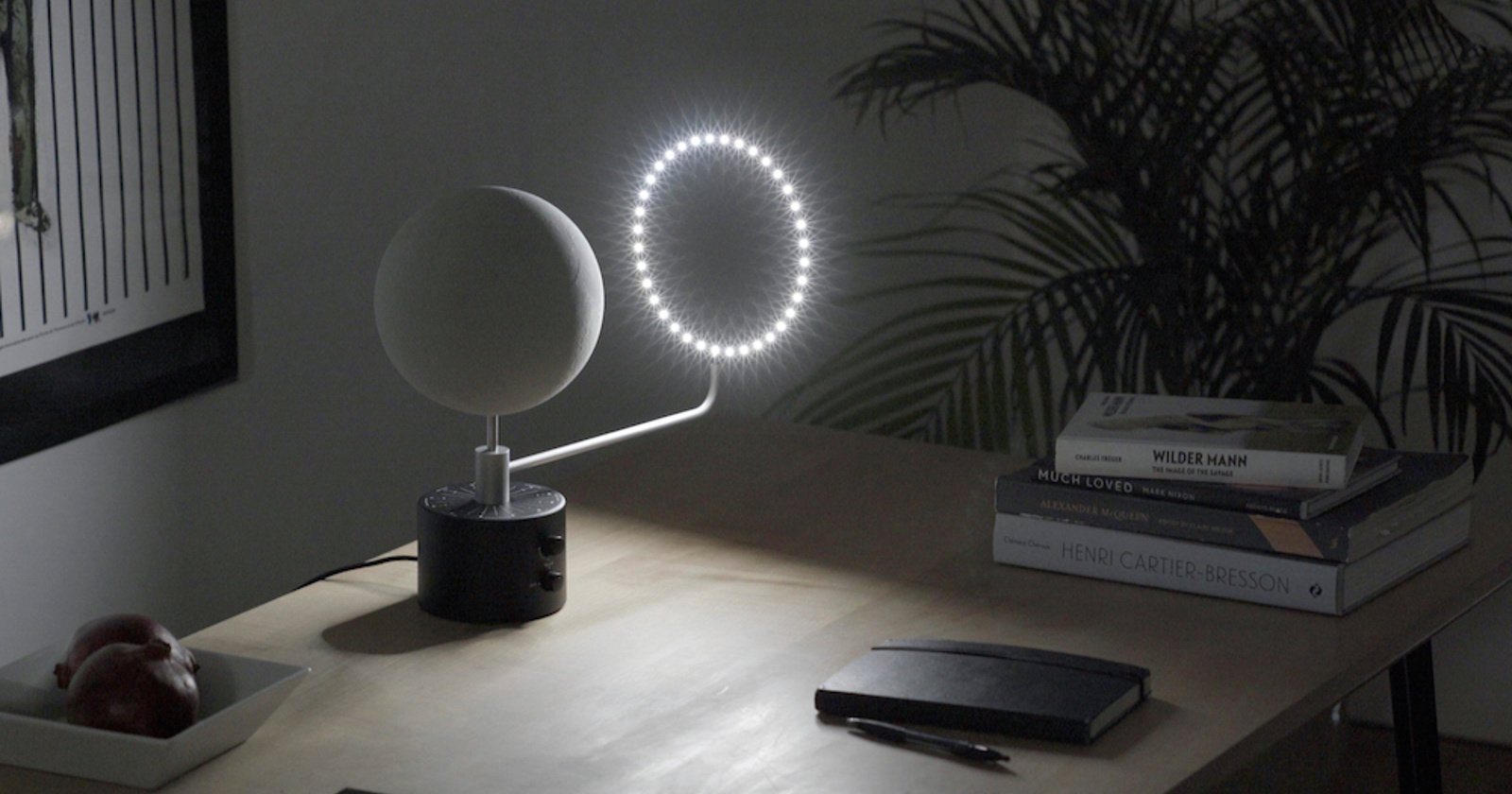 Lunarna svetilka MOON,