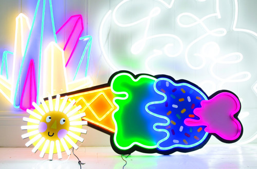 confetti 1463651790977