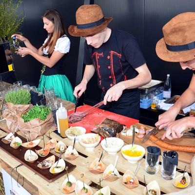 Sodobna interpretacija lokalnih okusov z nebeškim razgledom