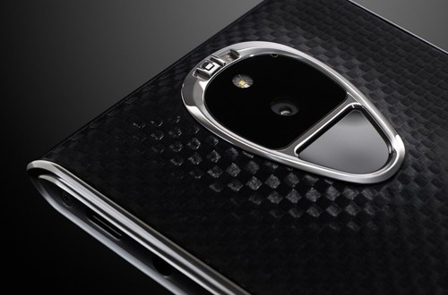 Solarin pametni telefon 1464856340185