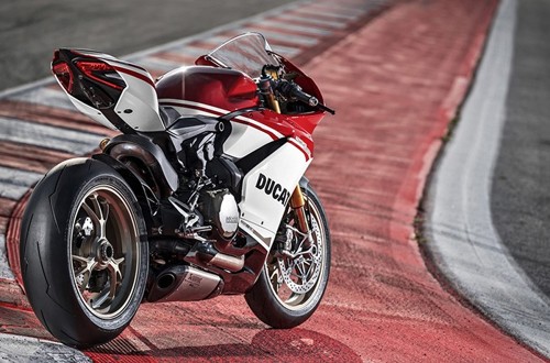 Ducati 1468229947405
