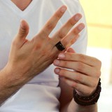 - s katerimi lahko občutimo srčni utrip najdražje/ga