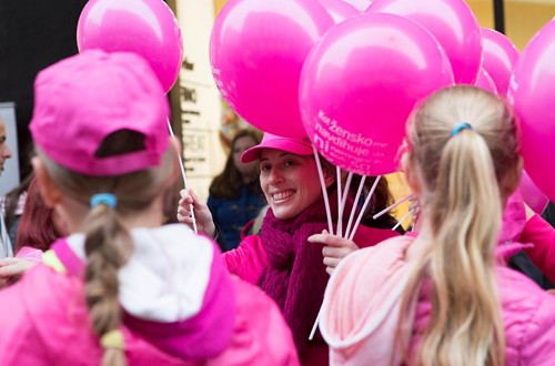 Rožnati oktober: V Lidlu Slovenija so iskali navdih žensk 1476968407135