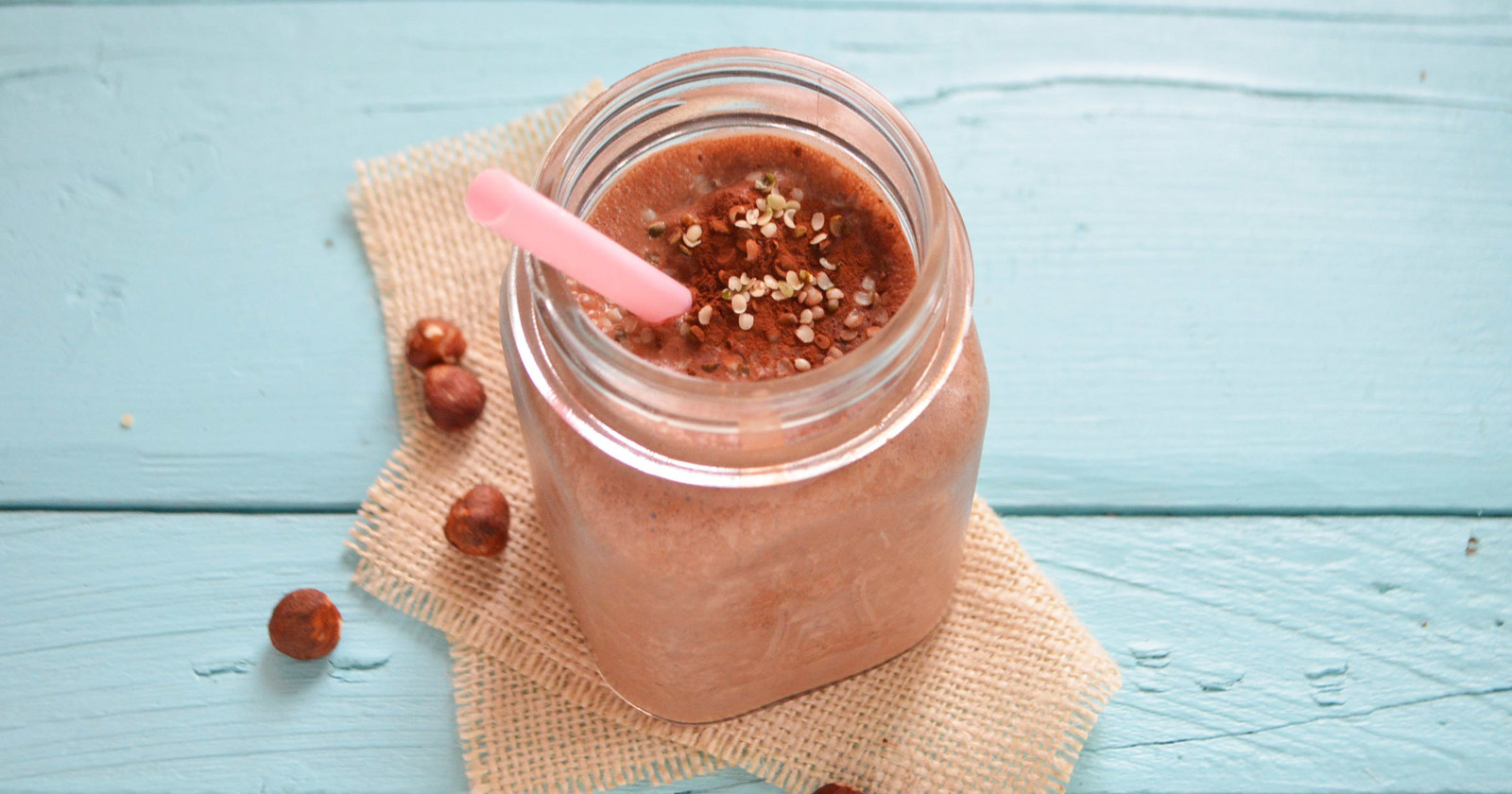 Recept - Smuti z avokadom, kavo in lešnikovim mlekom