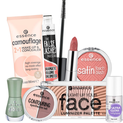 Nagradna igra - podarjamo lepotni komplet kozmetike Essence