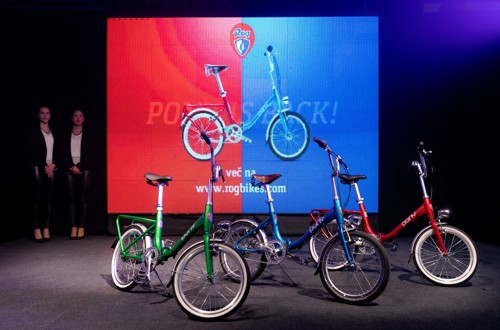 pony se vrača 1490357766609