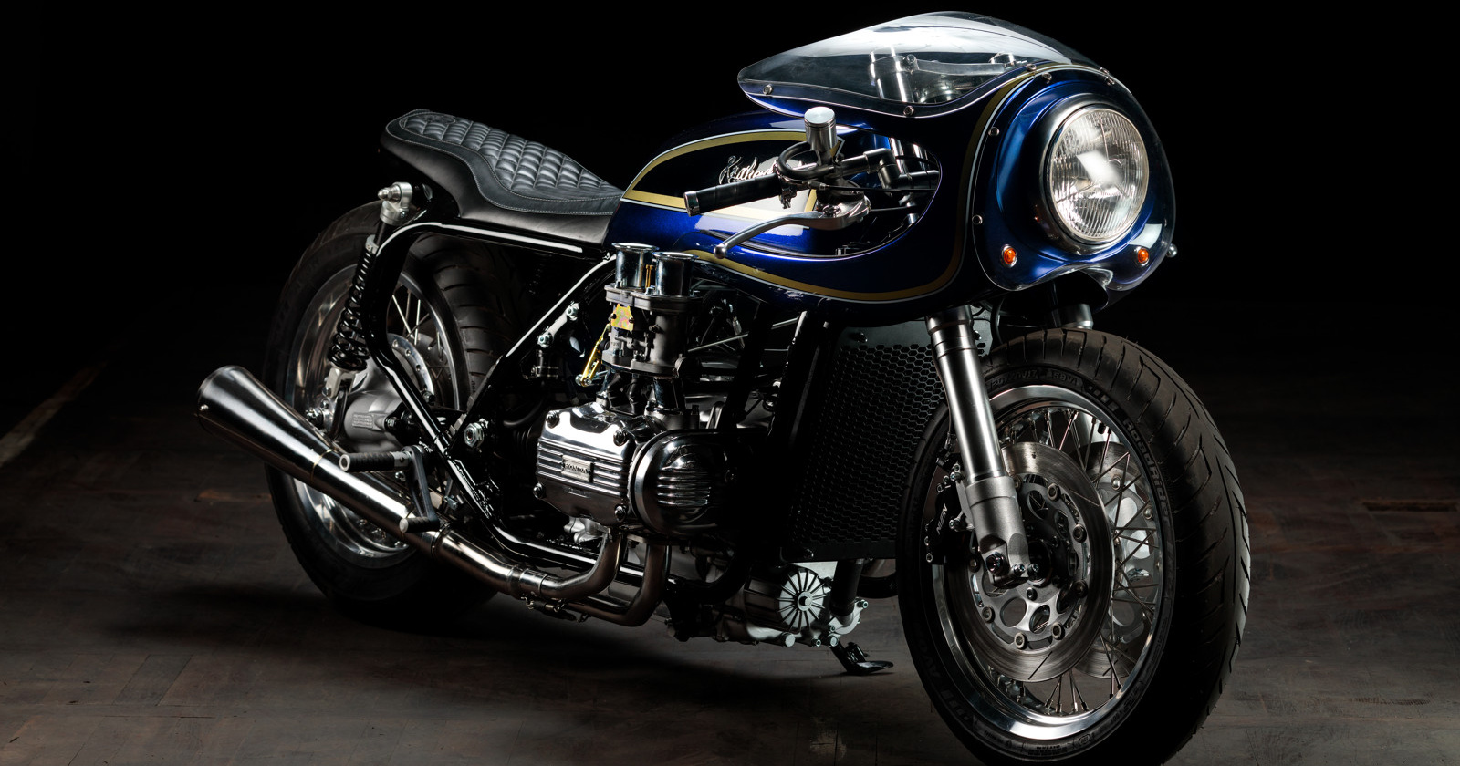 Motocikel Blueberry bomber