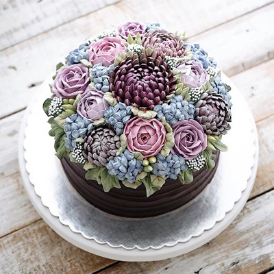 Cvetlične torte Iven Oven