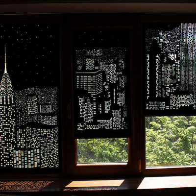 Moderne umetniške zavese, ki se igrajo s svetlobo