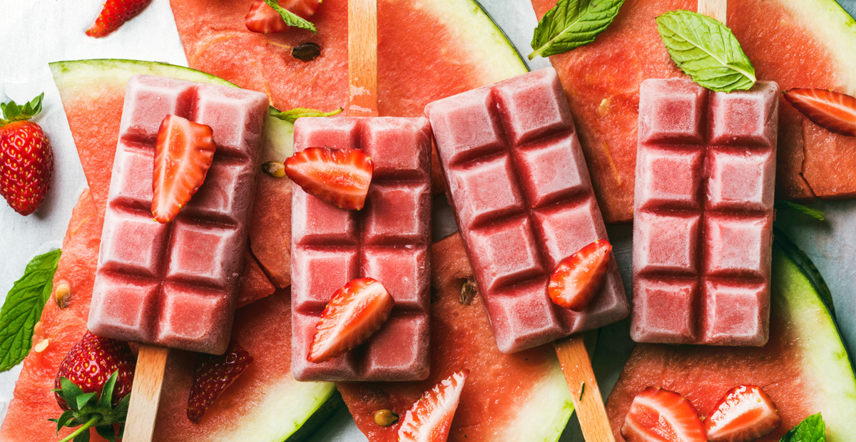 ledene palčke iz jagod in lubenice