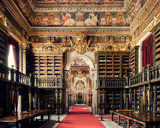 Knjižnica Joanina v portugalski Coimbri, odprta od leta 1728. 