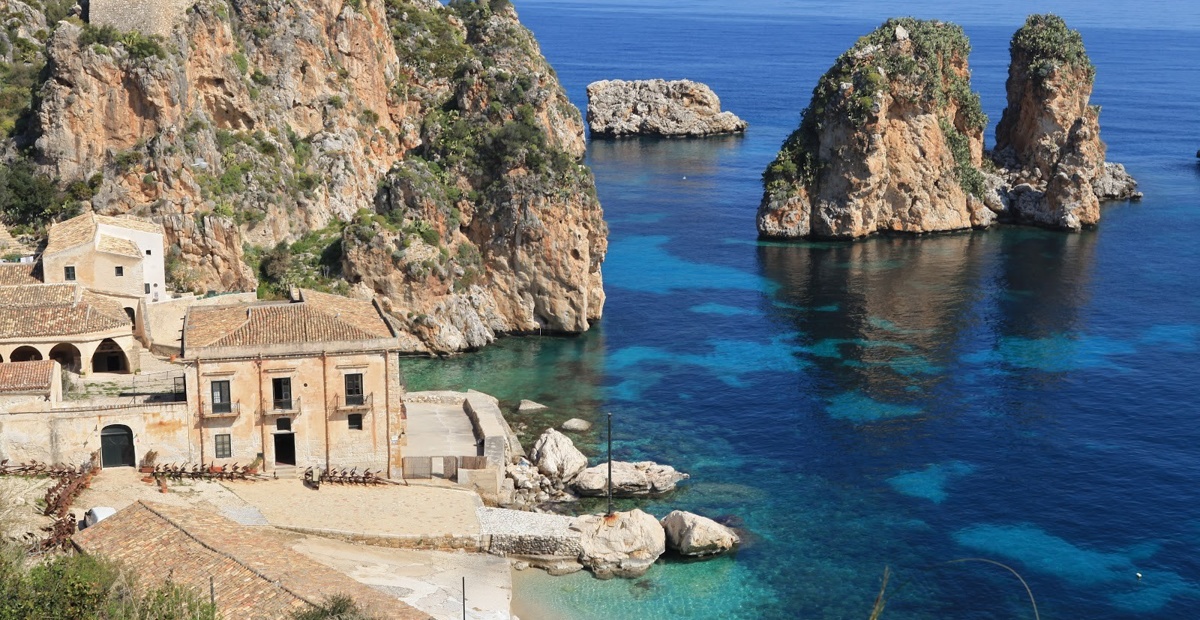 Vas Scopello v naravnem parku Zingaro. Foto: via beachoo.com