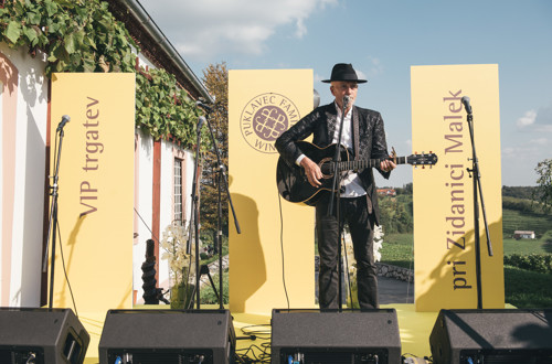 Puklavec Family Wines 1507018387406