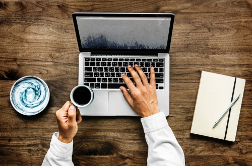 Zakaj vsaka pisarna potrebuje introvertirano osebo? 1537183156551