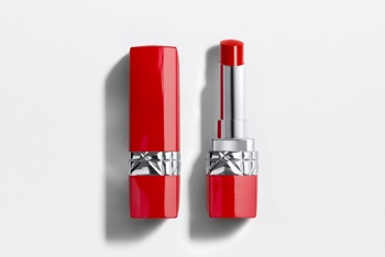 ROUGE DIOR ULTRA ROUGE,
Dior.