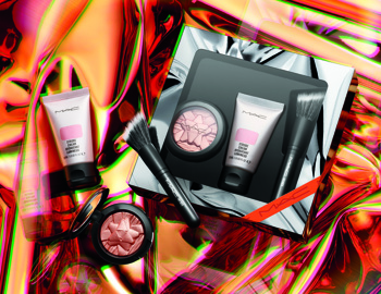 Nova praznična MAC Holiday kolekcija.