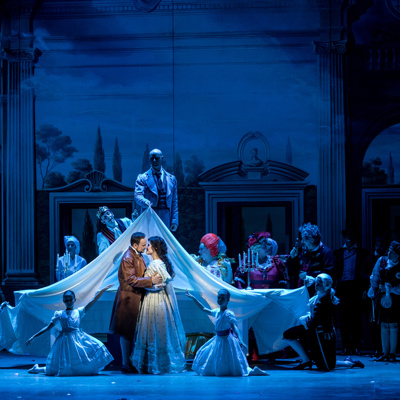 Kam za najdaljšo noč v letu