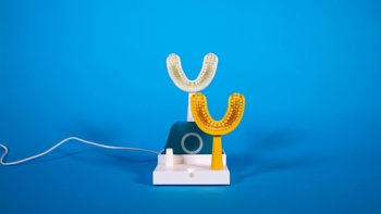 Zobna ščetka Y-brush.