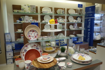 Coincasa v ljubljanski Nami.