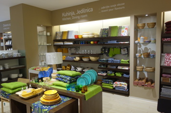 Coincasa v ljubljanski Nami.