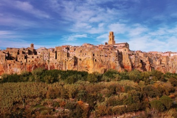 Po dveh urah vožnje iz Rima in že smo v kraju Pitigliano. Foto: visittuscany.com.