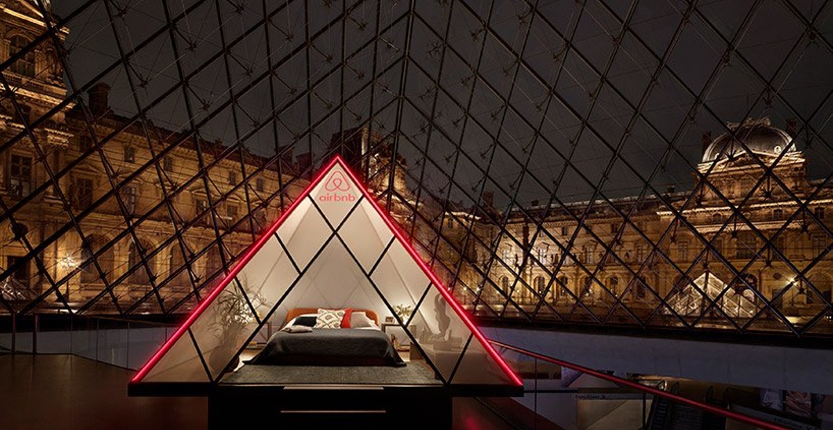 airbnb x louvre