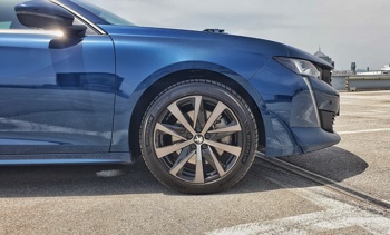 S predstavitvijo modela 508 SW so pri Peugeotu spreobrniti klasične zapovedi trenutnih prodajnih trendov.