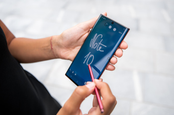 slovenska predstavitev Samsung Galaxy Note10+ in Note10_Serija Samsung Galaxy Note10 pametnih telefonov predstavljena tudi v Sloveniji.