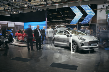 Ford načrtuje uvedbo osmih elektrificiranih vozil, ki bodo prispevala k načrtovani prodaji milijona elektrificiranih vozil v Evropi do konca leta 2022.