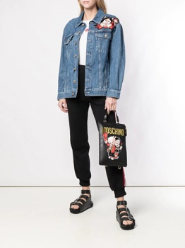 Jeans jakna Moschino.
