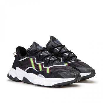 Superge Adidas OZWEEGO.