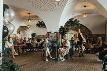 Rita Ora za Deichmann.