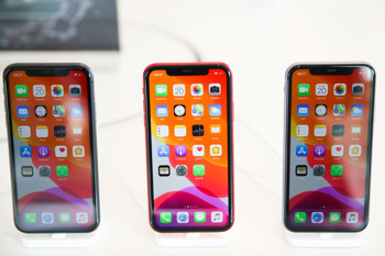 Apple iPhone 11, iPhone 11 Pro in Apple Watch
