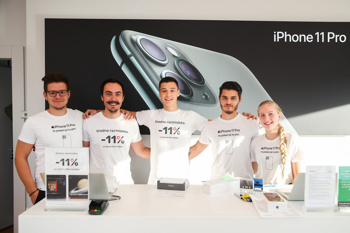 Apple iPhone 11, iPhone 11 Pro in Apple Watch