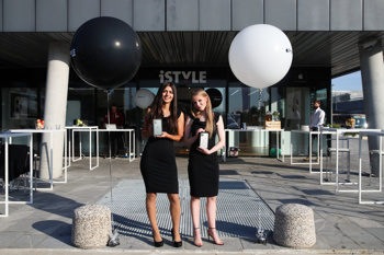 Apple iPhone 11, iPhone 11 Pro in Apple Watch