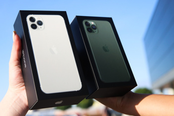 Apple iPhone 11, iPhone 11 Pro in Apple Watch