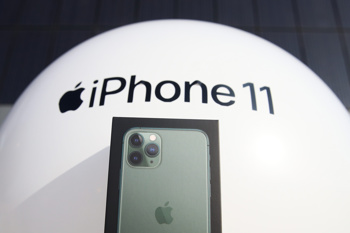 Apple iPhone 11, iPhone 11 Pro in Apple Watch