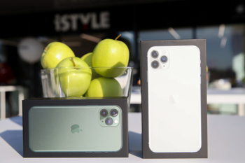 Apple iPhone 11, iPhone 11 Pro in Apple Watch