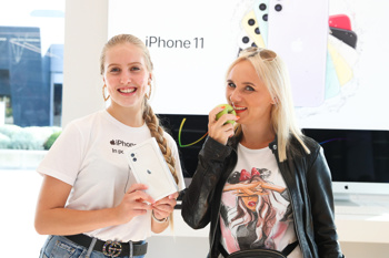 Apple iPhone 11, iPhone 11 Pro in Apple Watch