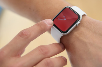 Apple iPhone 11, iPhone 11 Pro in Apple Watch