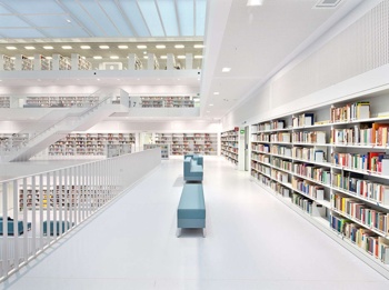 Mestna knjižnica Stuttgart, Stuttgart, Nemčija. Foto: PInterst