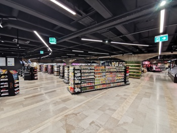 Maxi gourmet market.