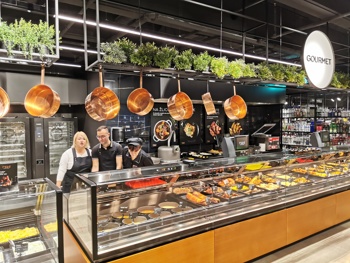 Maxi gourmet market.