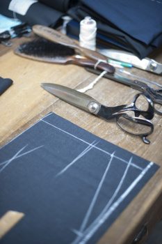 Britanska krojaška tradicija oblek po meri