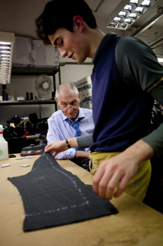 Britanska krojaška tradicija oblek po meri