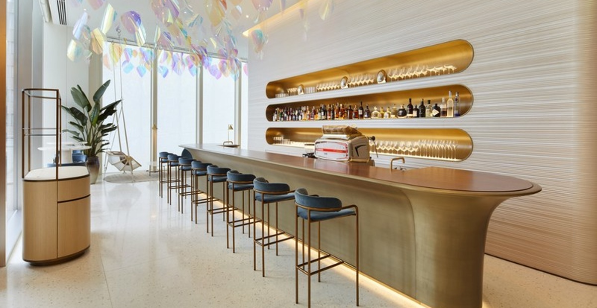 restavracija in kavarna louis vuitton