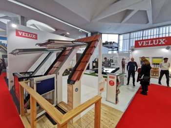 Sejem DOM odprl vrata